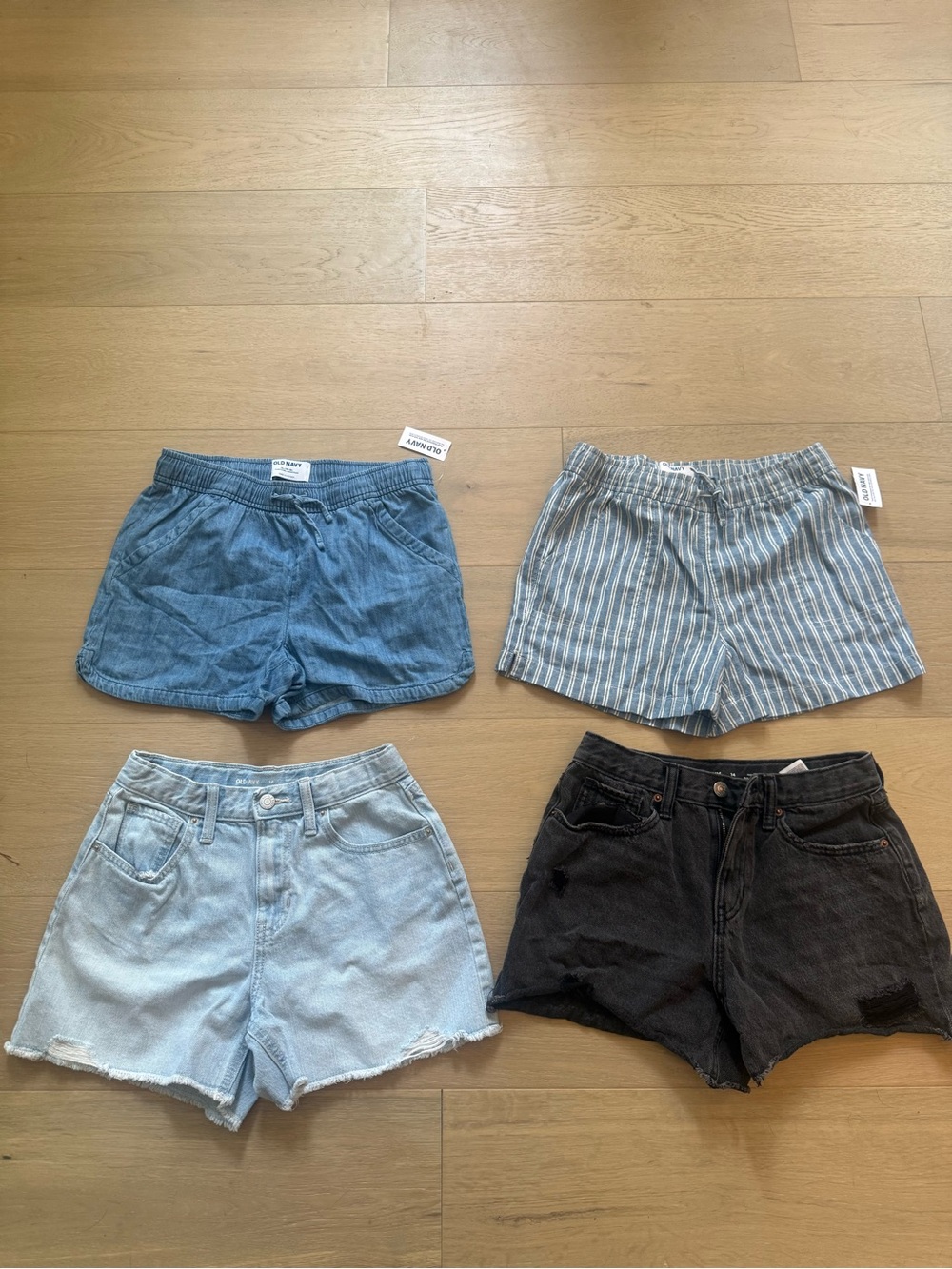 Set of 4 Old Navy girls shorts